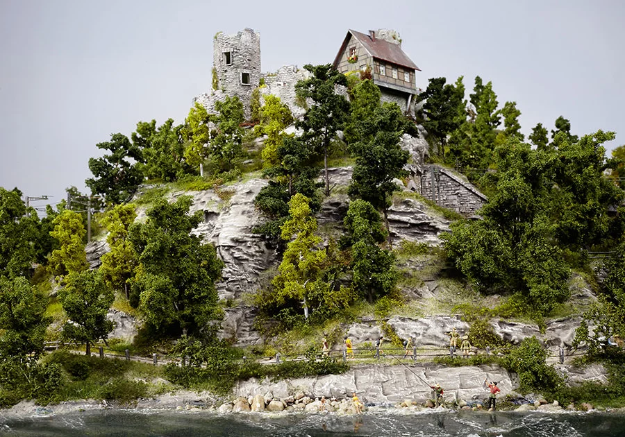 Romantische Burgruine – Modellbahn-Diorama, Ansicht 14