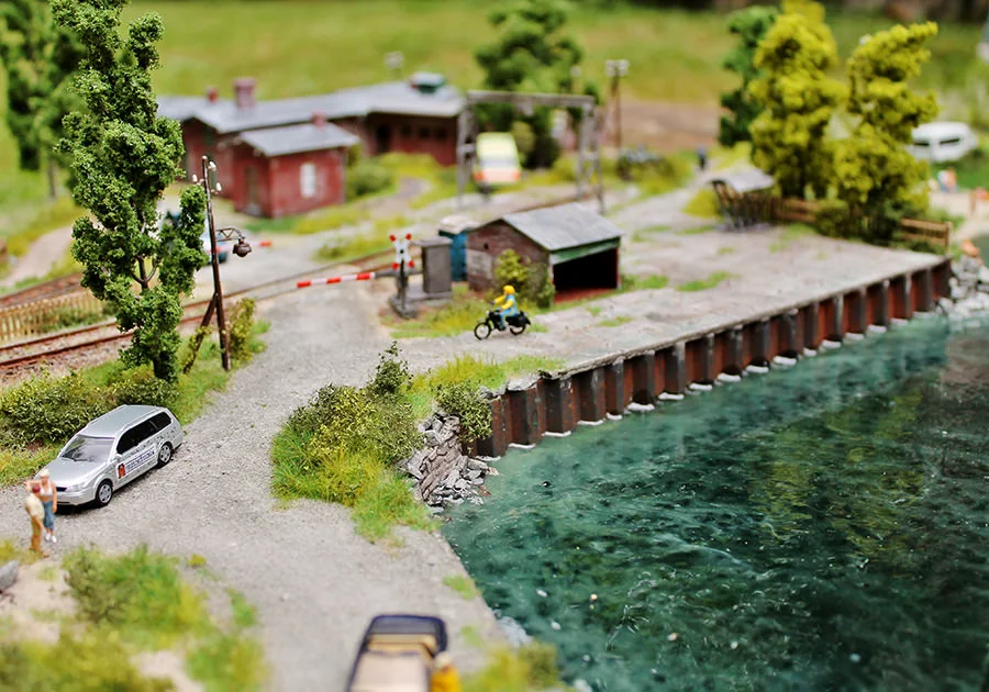 Hafen und Landschaft – Modellbahn-Diorama, Ansicht 3