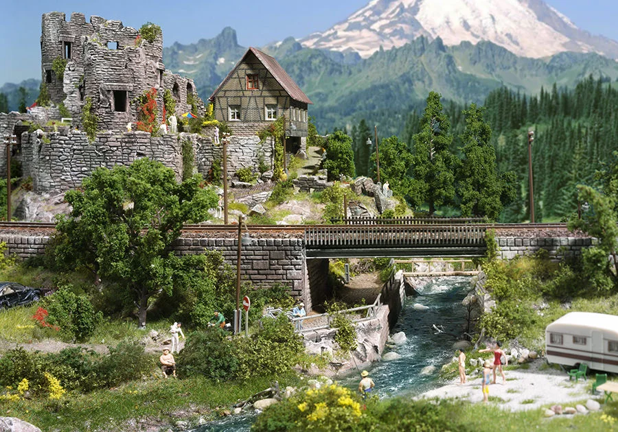 Romantische Burgruine – Modellbahn-Diorama, Ansicht 8