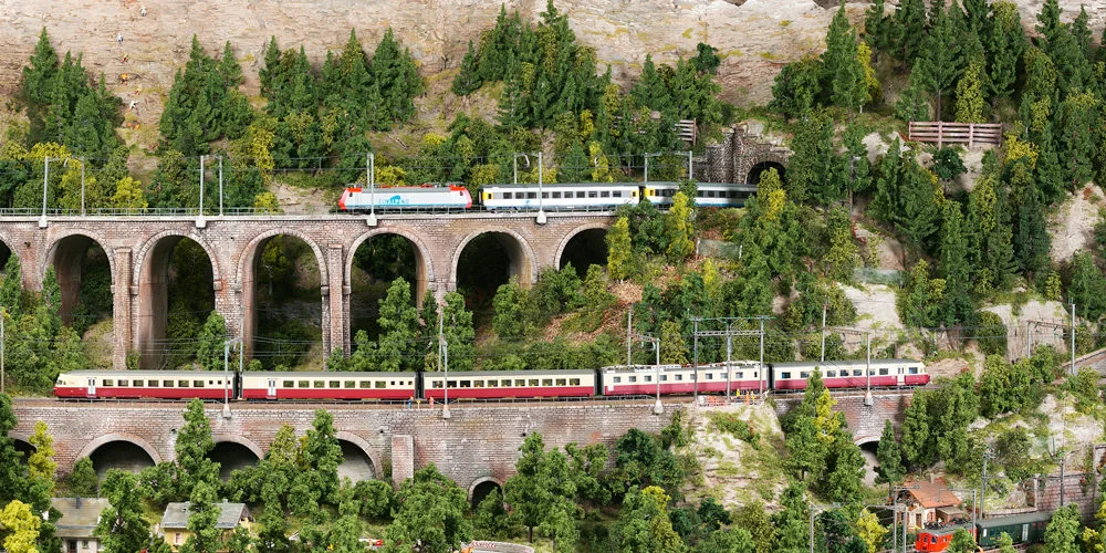 Individuelle Auftragsdioramen von Modellbahndesign Zurawski